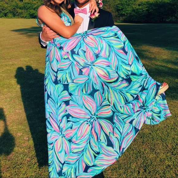 Lilly Pulitzer formal dress - Picture 2 of 4